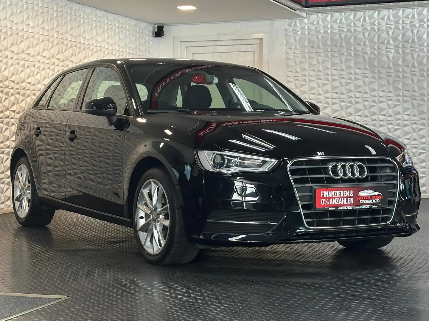 Audi A3 1.4TFSI ATTRACTION BIXEN#SHZ#KLIMAUTO#PDC#BT Schwarz - 2