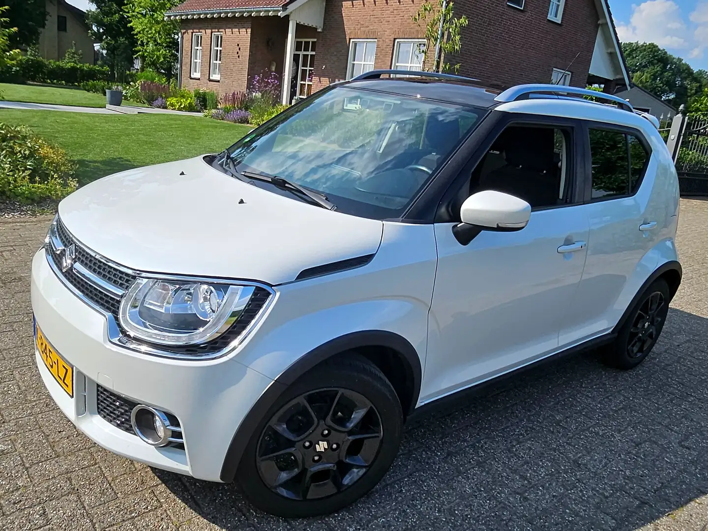 Suzuki Ignis Ignis 1.2i Select met Airco, Navi, Cruise, Trekh. Wit - 1