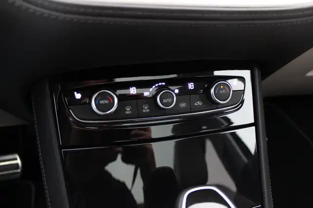 Opel Grandland X view 28