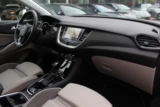 Opel Grandland X view 13