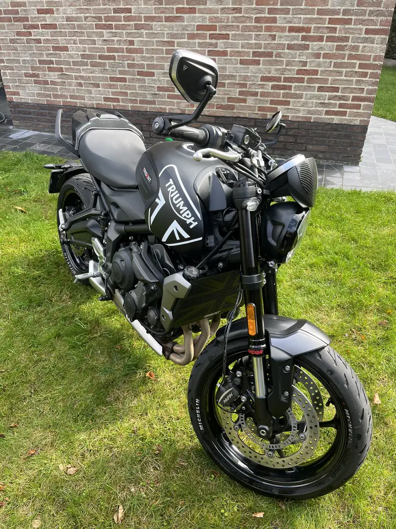 Triumph Trident 660 - 1