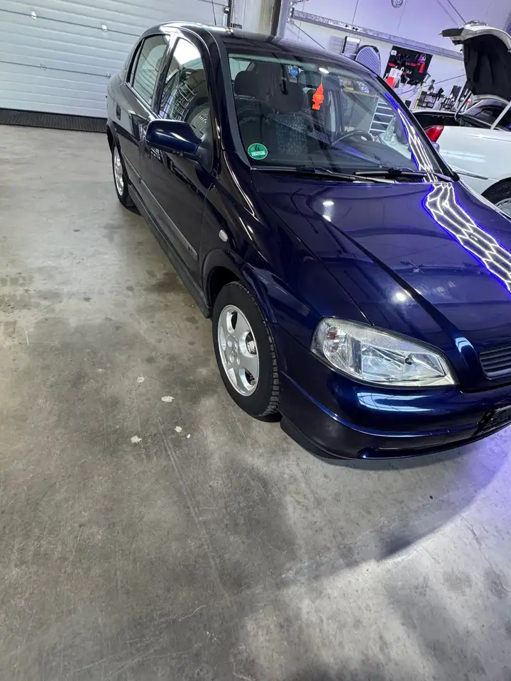 Opel Astra Basis, foto 2