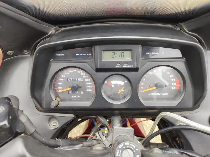 Suzuki GSX 1100 - foto 6