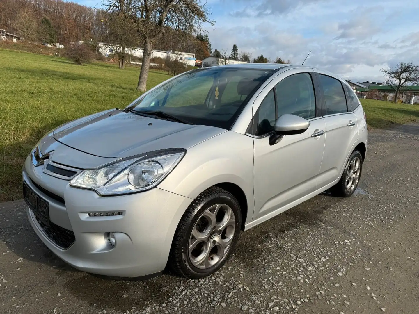 Citroen C3 Selection Grau - 1