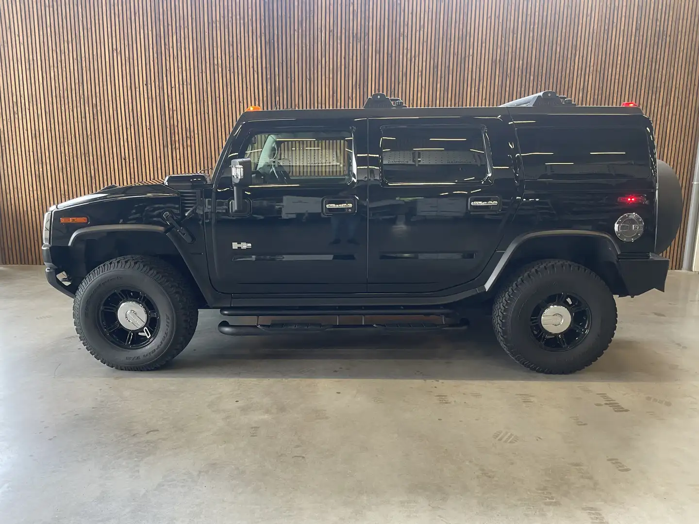 HUMMER H2 6.0 V8 Schwarz - 1