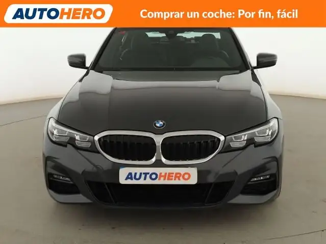 BMW 3 Series view 9