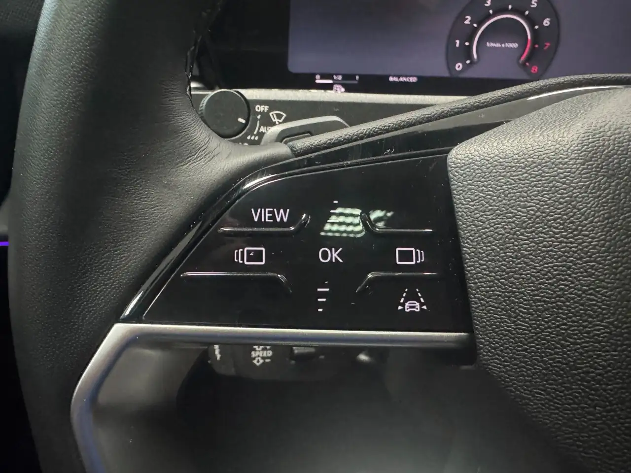 Audi Q3 TFSI 110 kW AHK*StHz*Panodach* 14