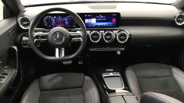 Mercedes-Benz A view 8