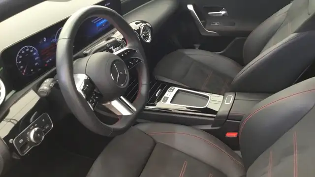 Mercedes-Benz A view 6