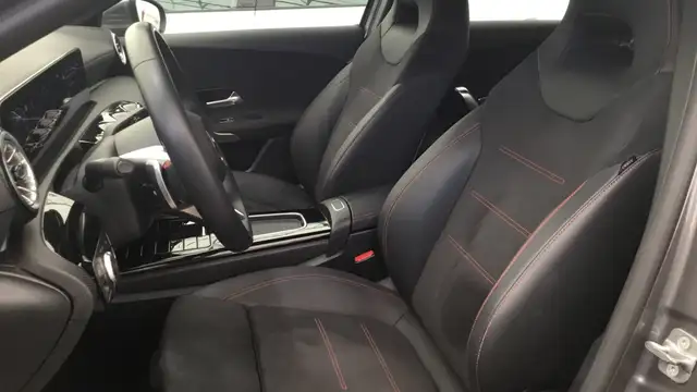 Mercedes-Benz A view 7