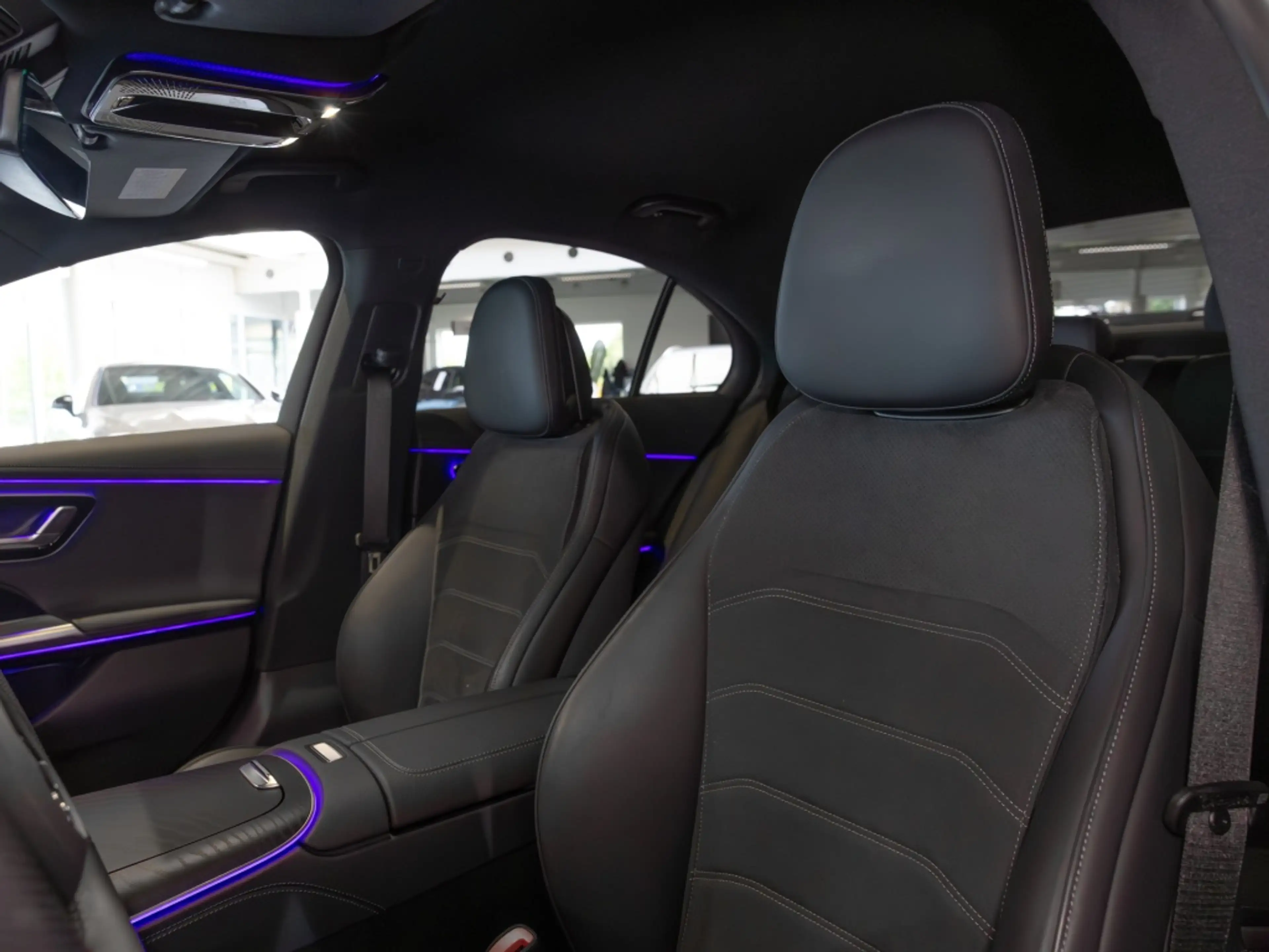 Mercedes-Benz E 300 de 4M , AMG BURM NIGHT DISTR KAMERA SPUR — photo 8