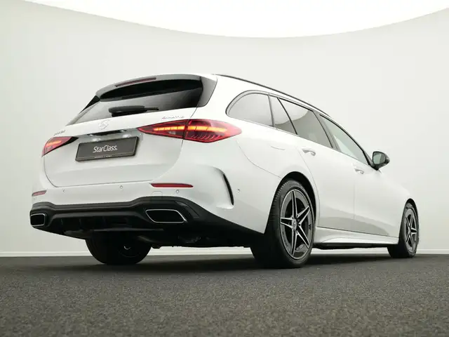 Mercedes-Benz C-Class view 11