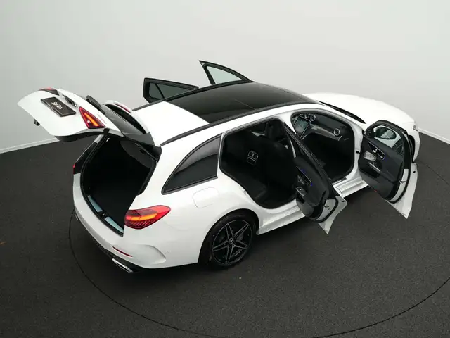 Mercedes-Benz C-Class view 13