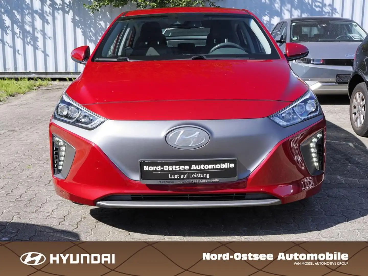 Hyundai IONIQ Style  LED DAB SHZ KLIMA Rouge - 2