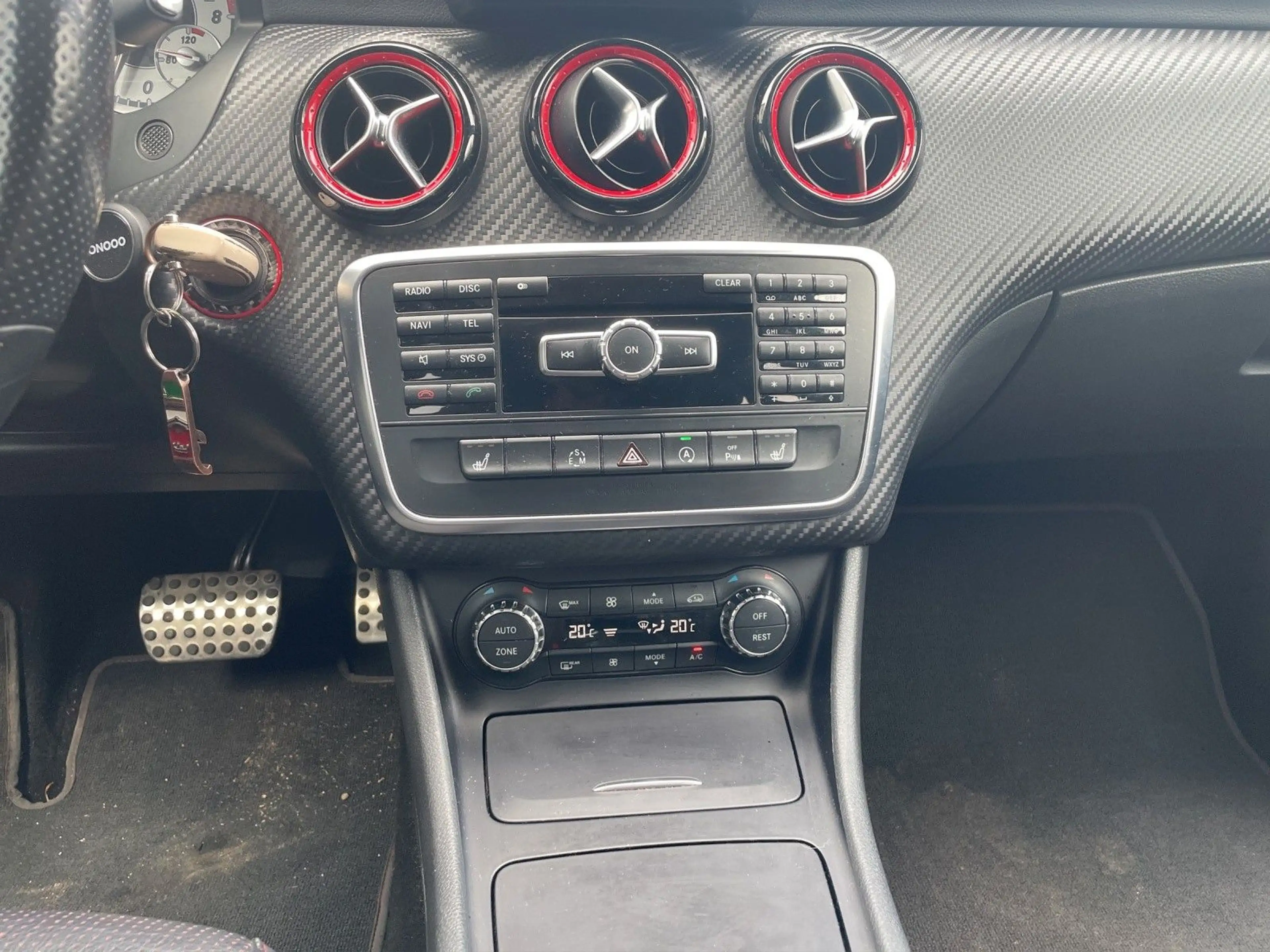 Mercedes-Benz A 250 A A 250 4Matic Sport++SHZ+NAVI+PANO++ — photo 12
