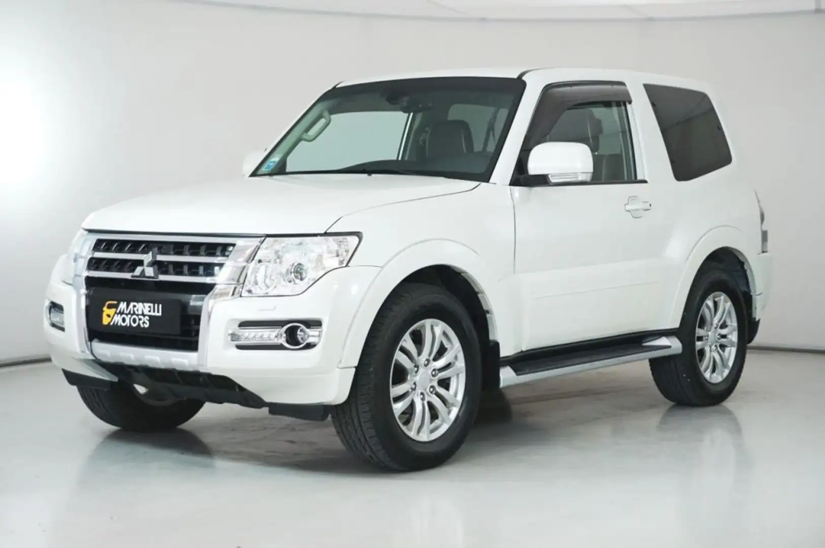 Mitsubishi Pajero 3P 3.2 200CV AUT. INTENSE Blanc - 1