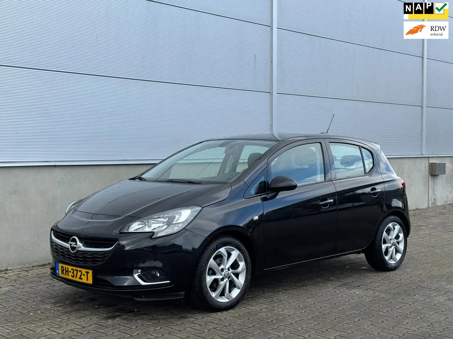 Opel Corsa 1.4 Online Ed AIRCO|CRUISE|PARK.S|SCHERM|LM|NAP| Zwart - 1