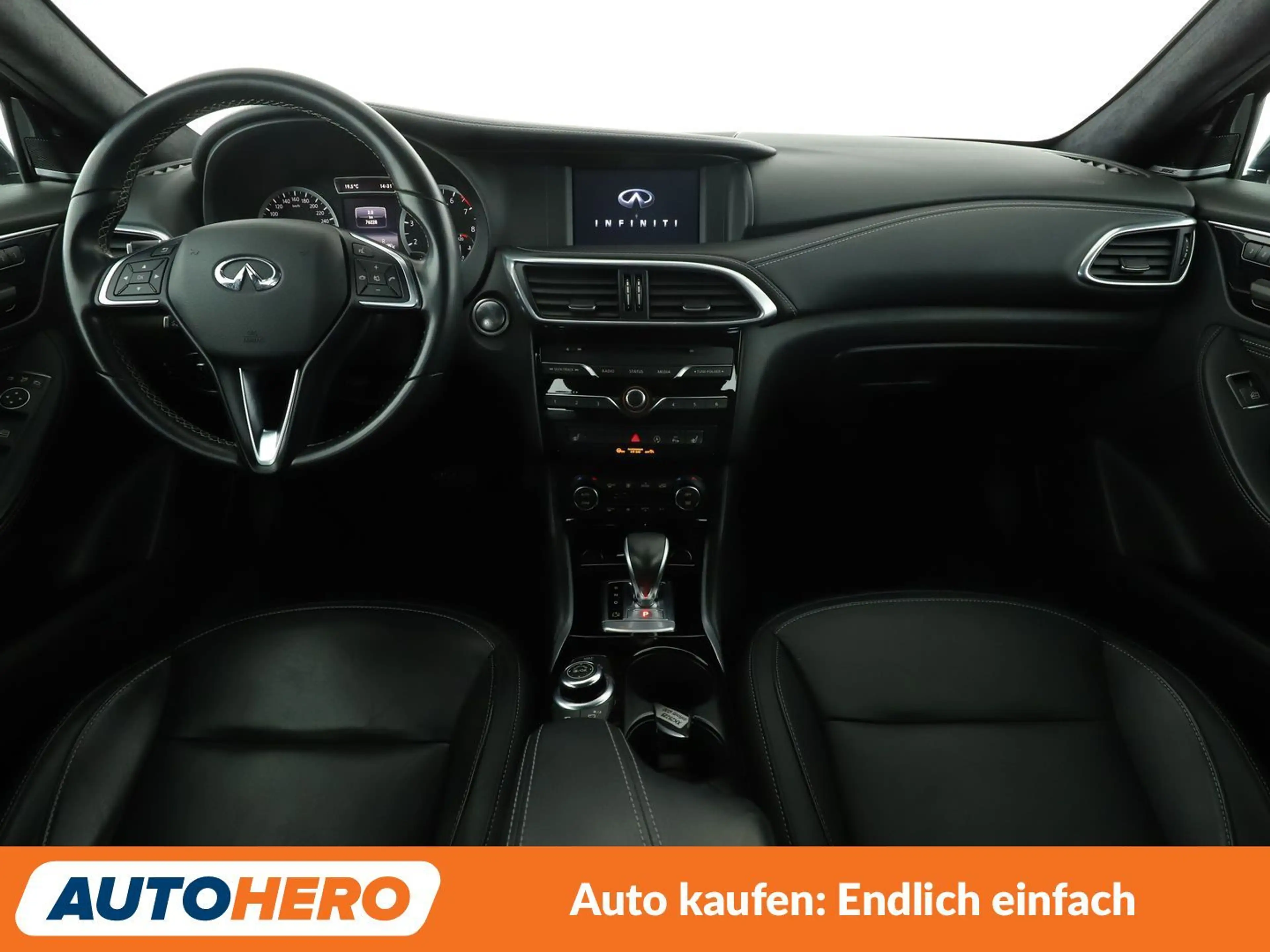 Infiniti Q30 1.6 Luxe Tech Aut*NAVI*TEMPO*PDC*SHZ*KLIMA* — photo 12