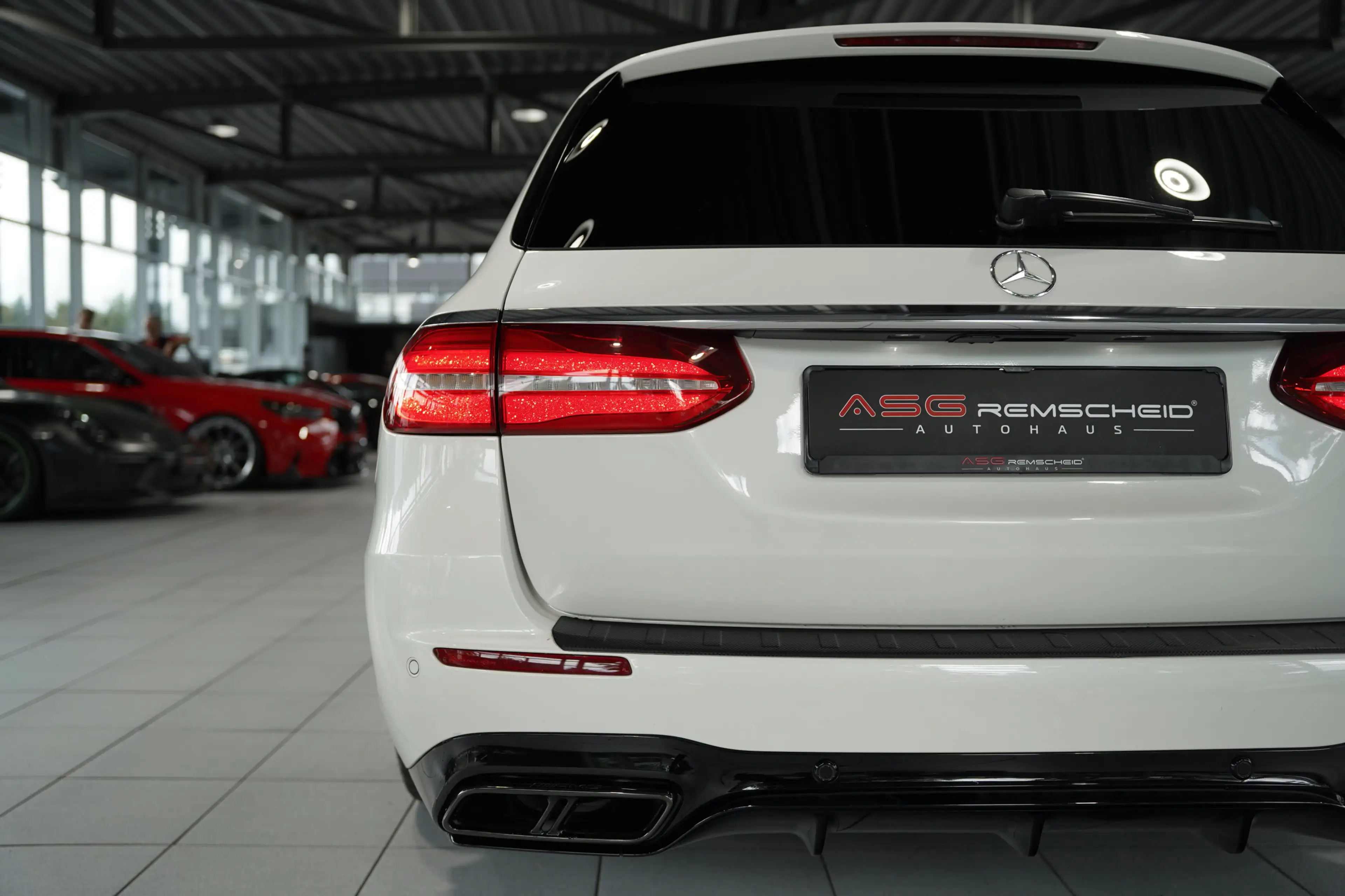 Mercedes-Benz E 63 AMG S T 4M *20 *H-UP*Perf-AGA*Night*Memory — photo 12