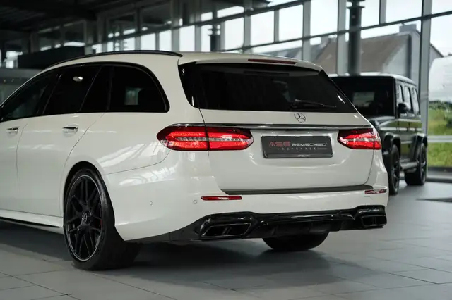 Mercedes-Benz E Class view 13