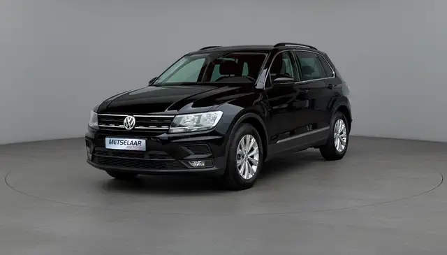 Volkswagen Tiguan view 12