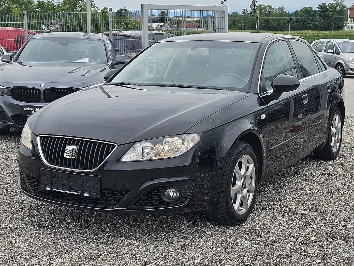 SEAT Exeo ST Style 2,0 TDI CR Schwarz - 1