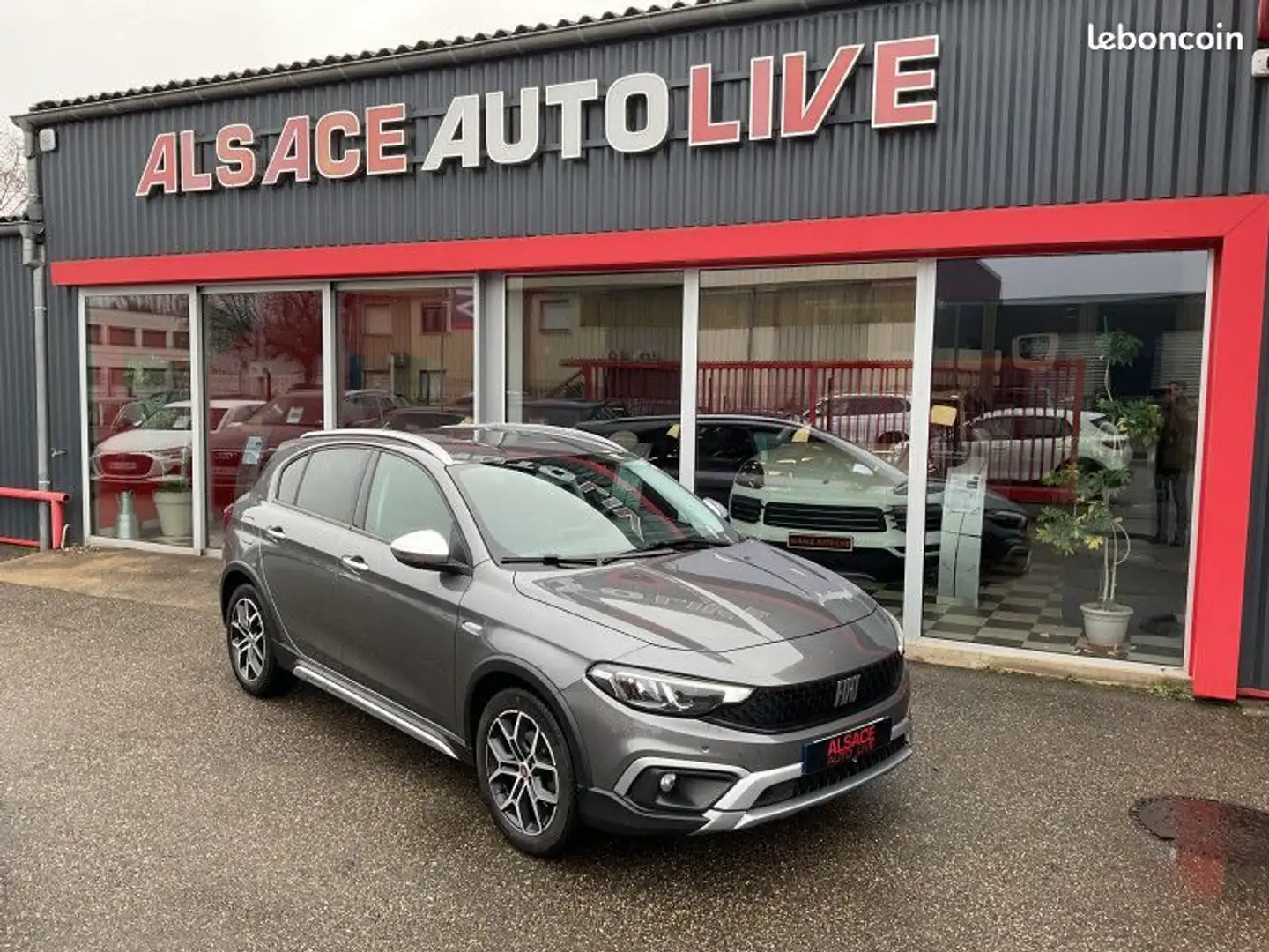 Fiat Tipo CROSS 1.0 FIREFLY TURBO 100CH S-S PLUS Gris - 1