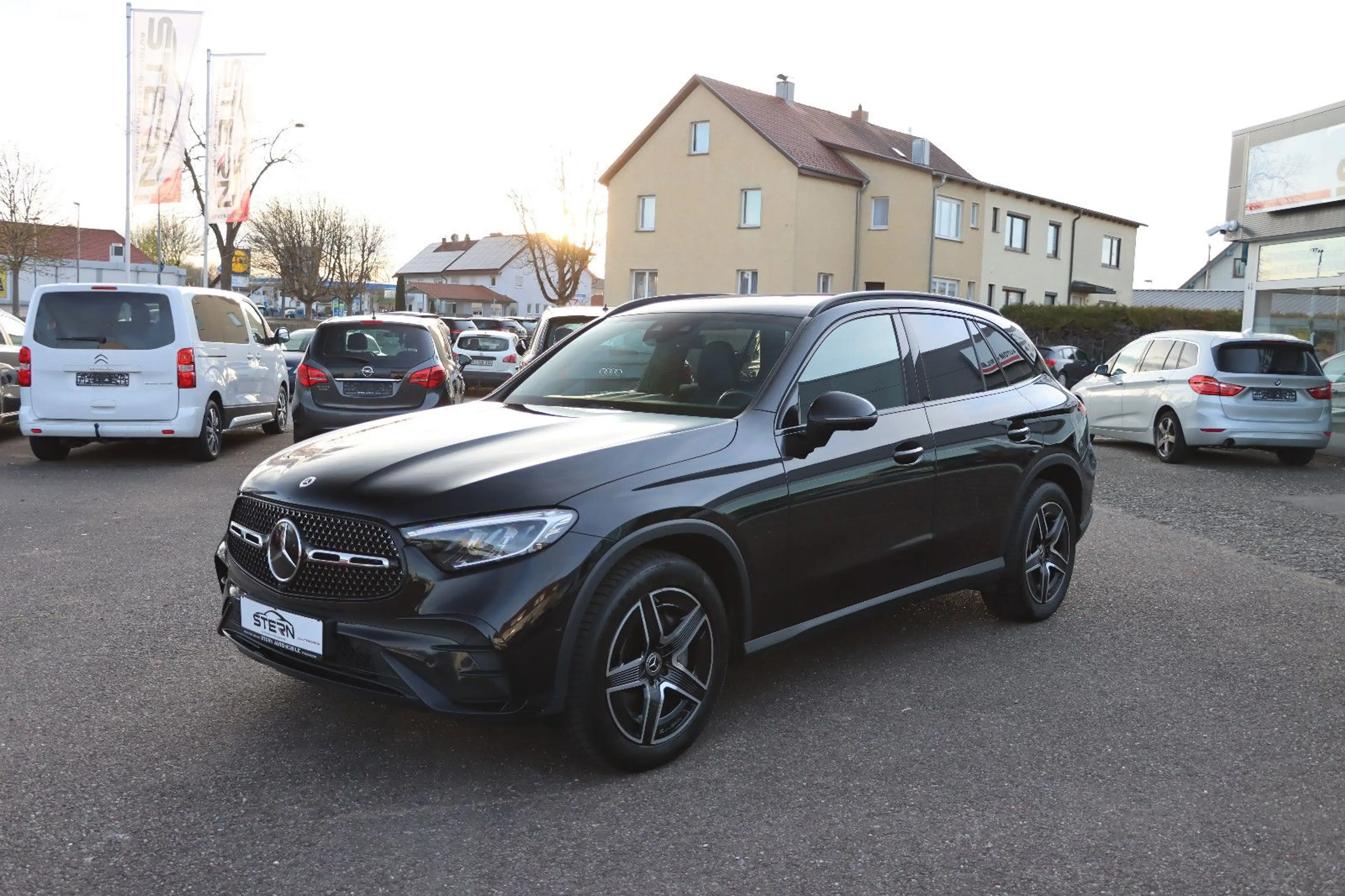 Mercedes-Benz GLC 220 d 4Matic AMG l 1.HAND l AMBIENTE l — photo 4