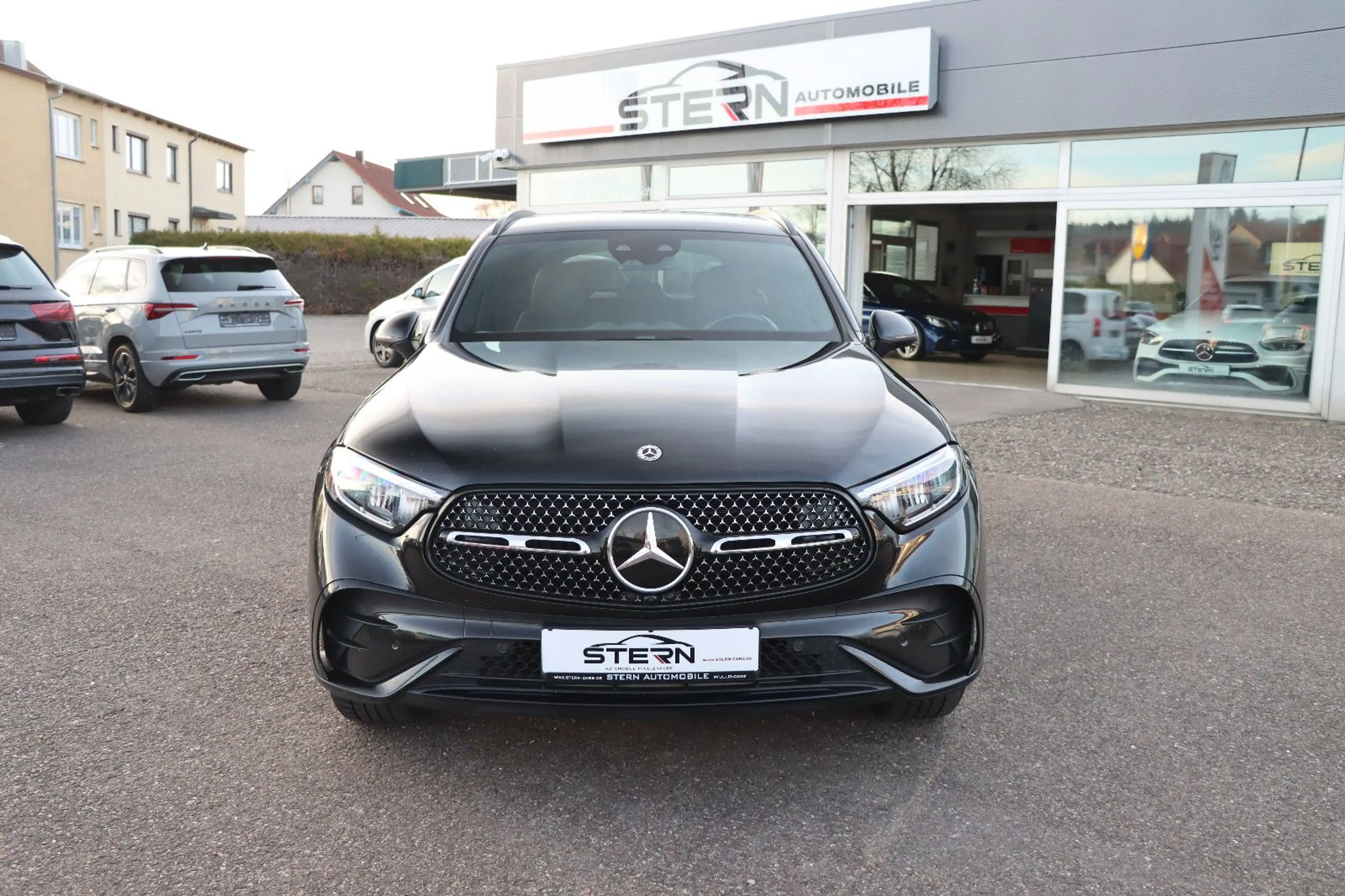 Mercedes-Benz GLC 220 d 4Matic AMG l 1.HAND l AMBIENTE l — photo 3
