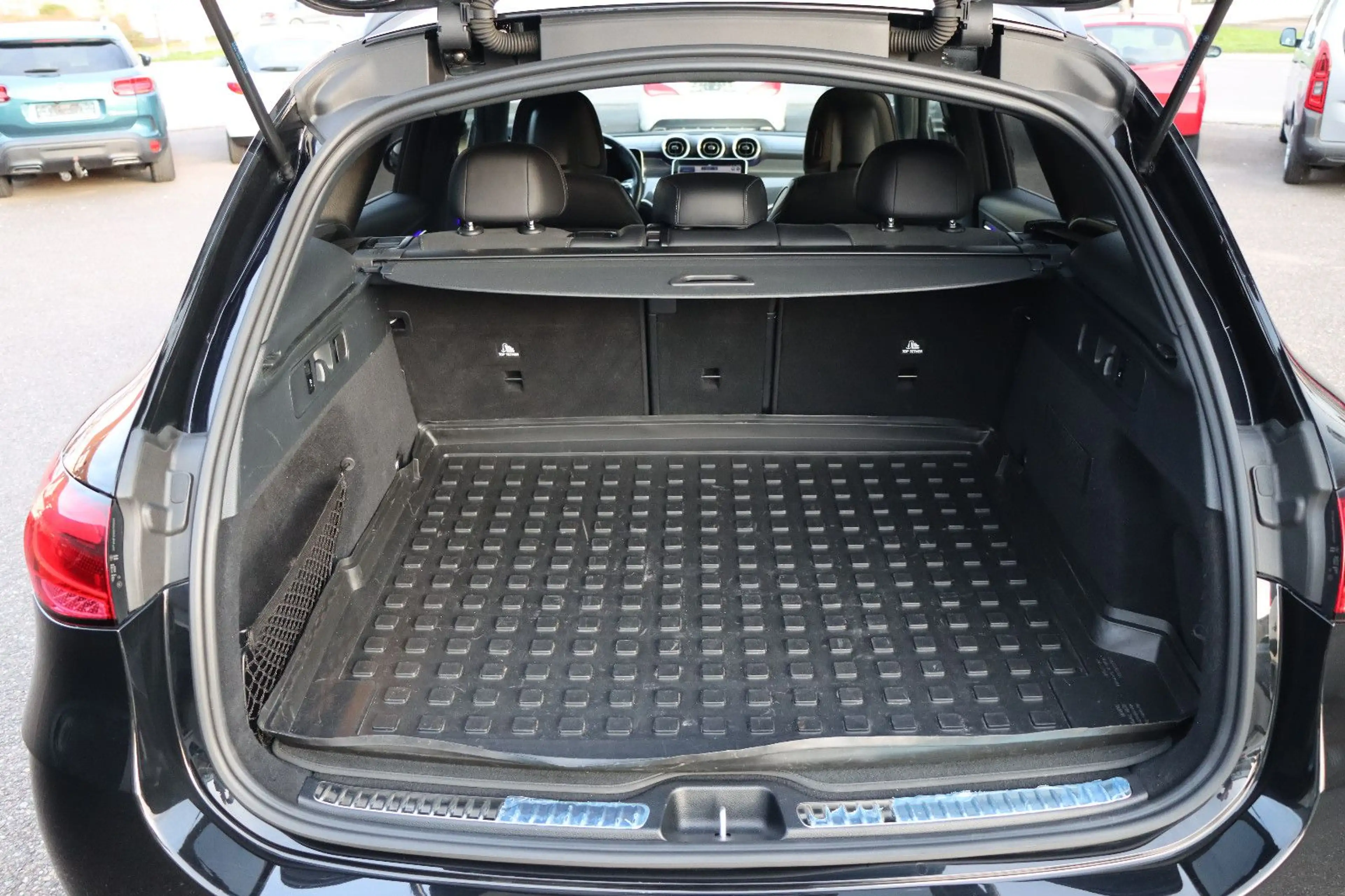 Mercedes-Benz GLC 220 d 4Matic AMG l 1.HAND l AMBIENTE l — photo 14