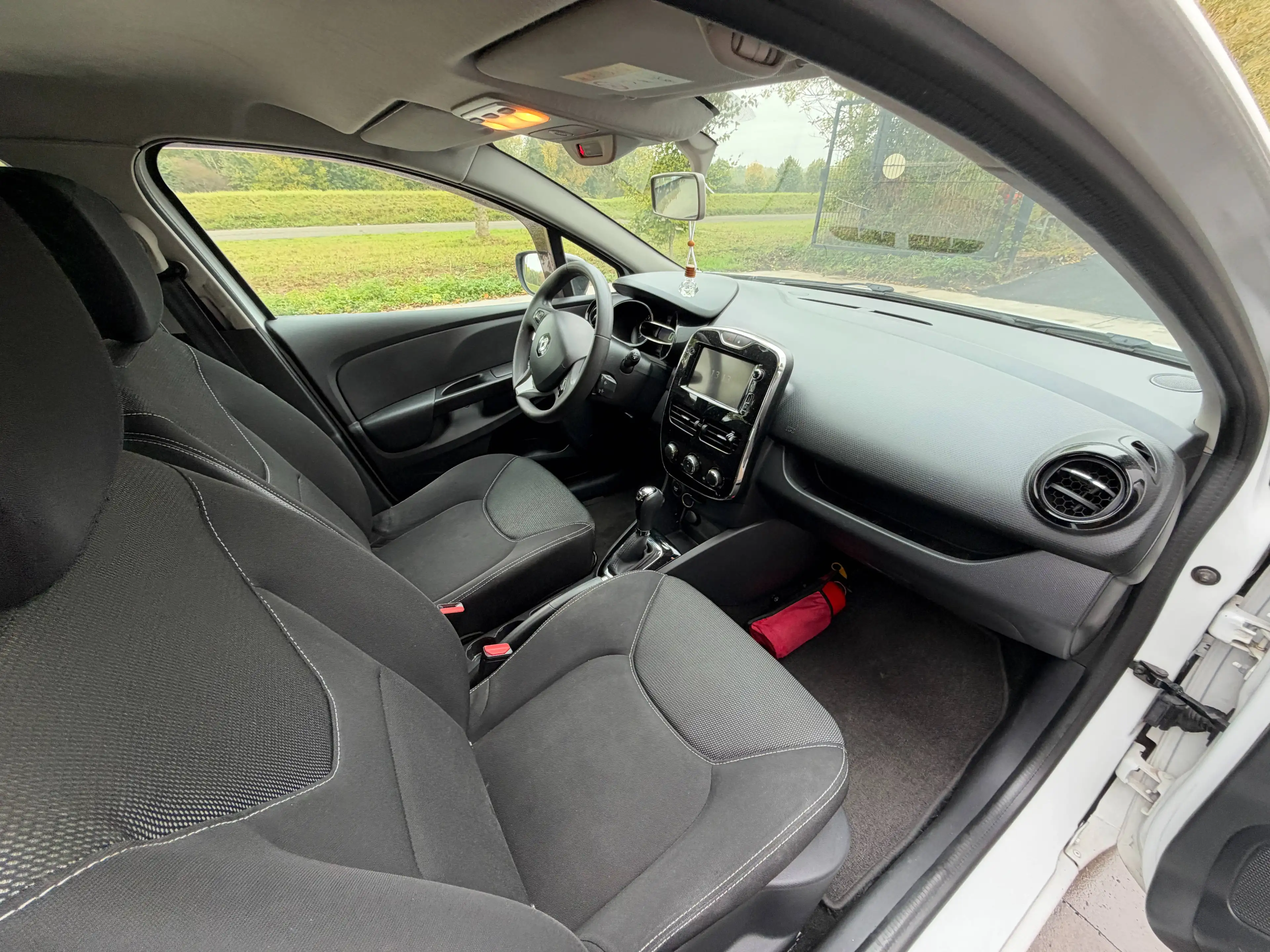 Renault Clio Clio 1.5 dCi Expression EDC — photo 5