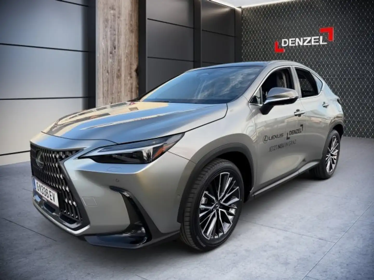 Lexus NX 450h+ + Luxury AWD Plug-In Hybrid Argent - 1