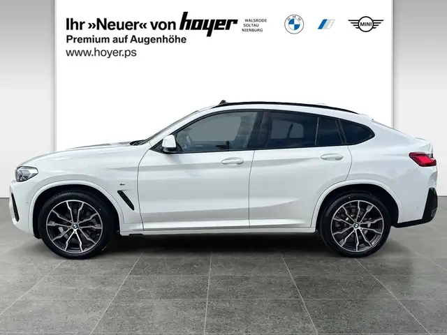 BMW X4 view 3
