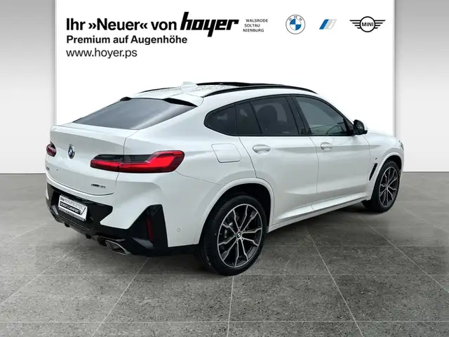 BMW X4 view 2