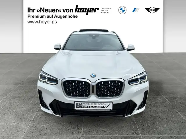 BMW X4 view 12