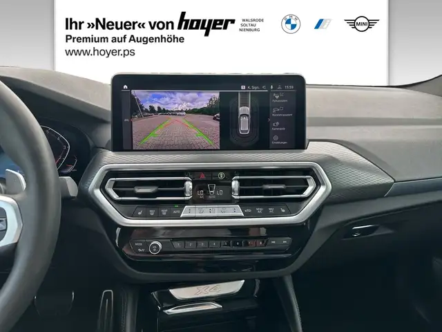BMW X4 view 7
