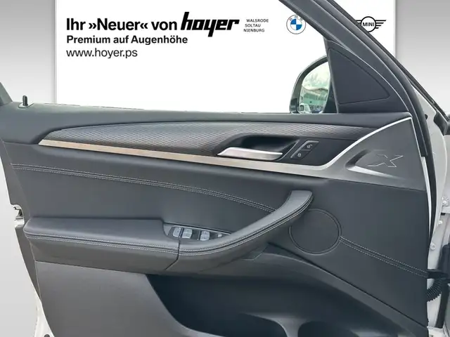 BMW X4 view 15