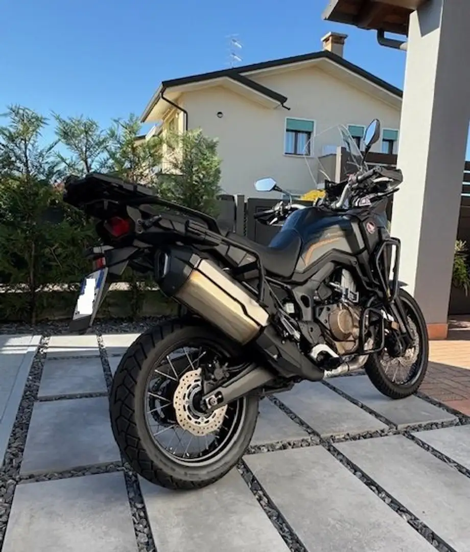Honda CRF 1000 Africa twin Fekete - 2