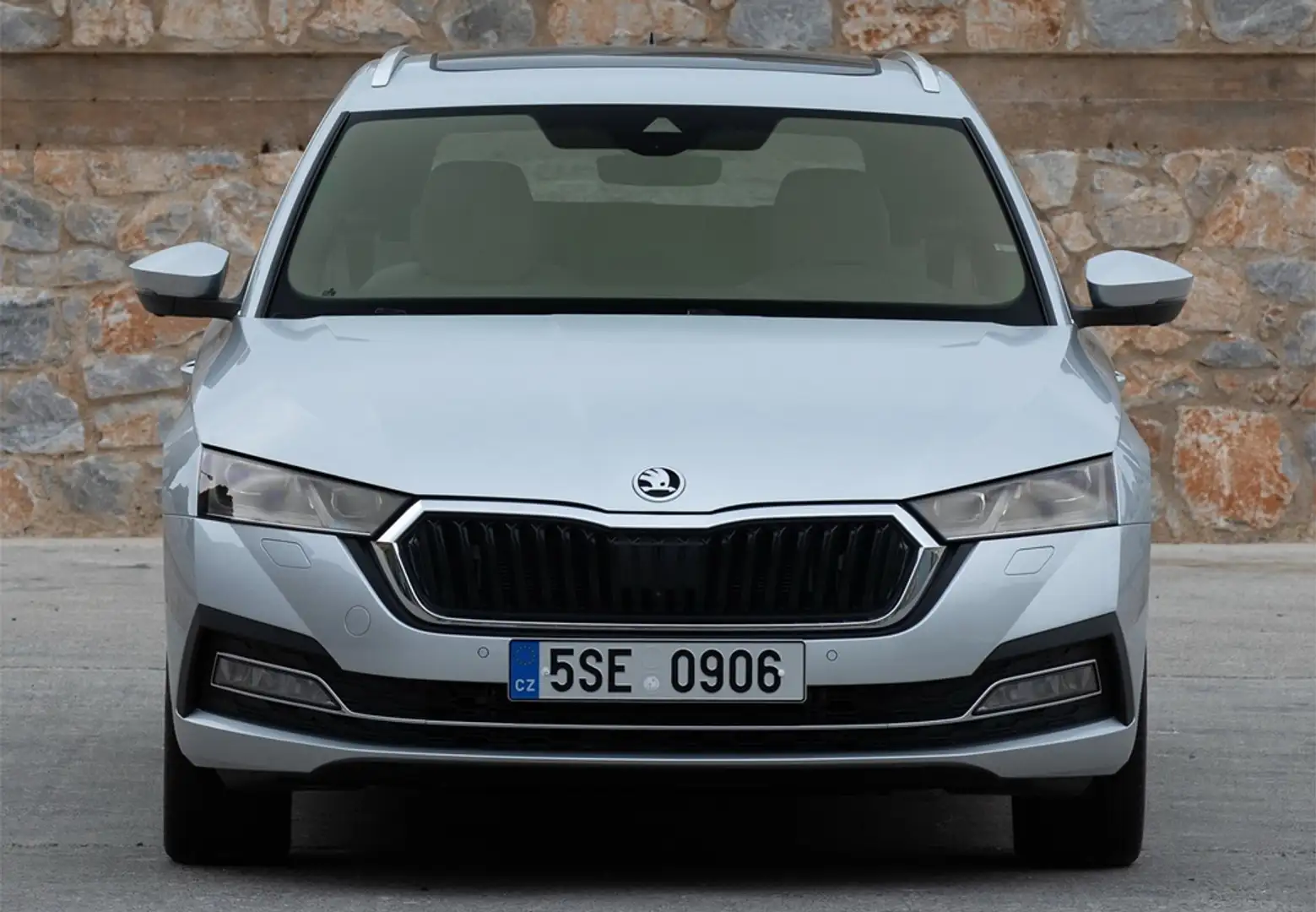 Skoda Octavia Combi 2.0 TSI RS DSG 180kW Negro - 2