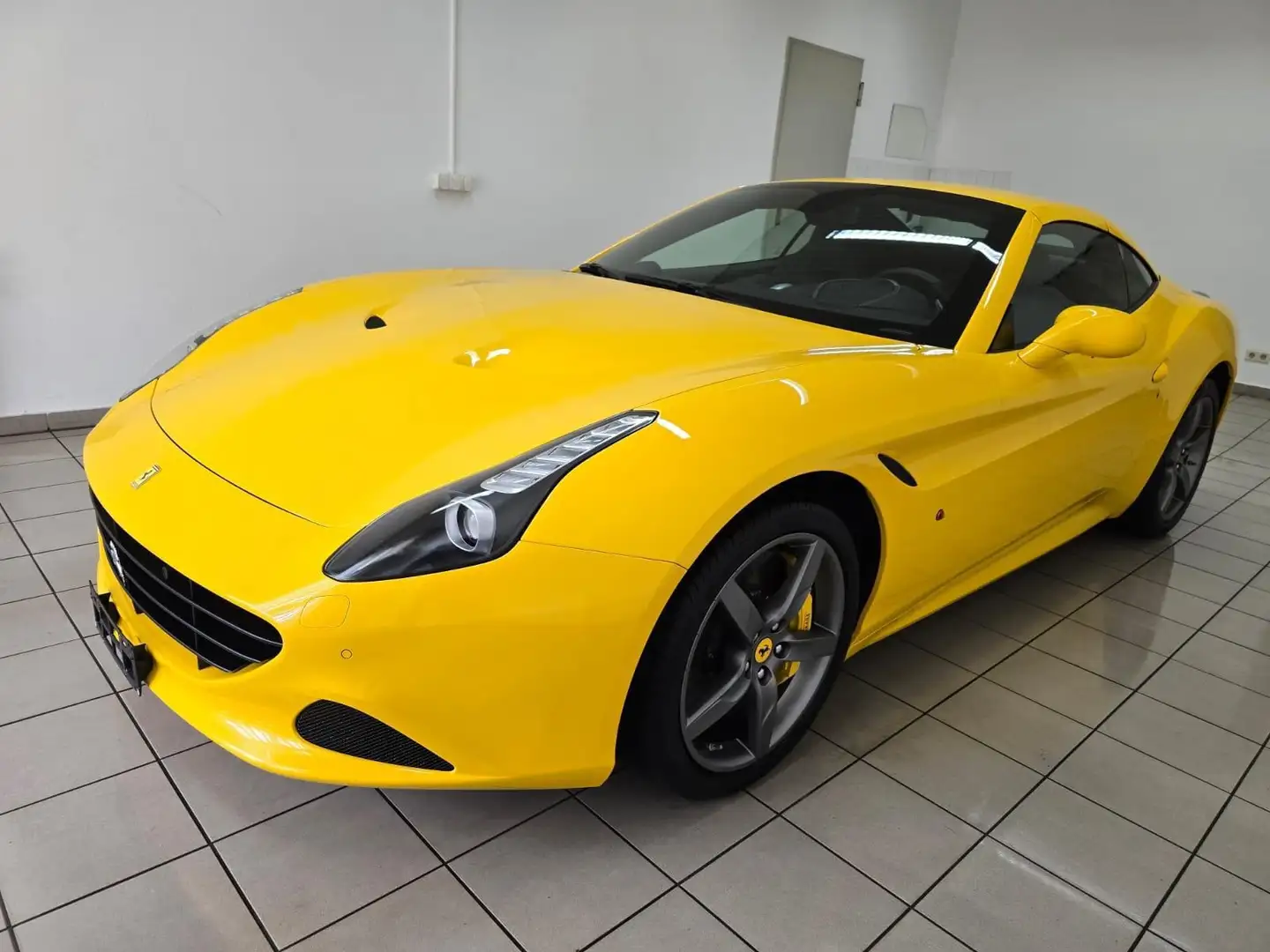 Ferrari California 3.9 V8 T Giallo Modena Service Neu Giallo - 1