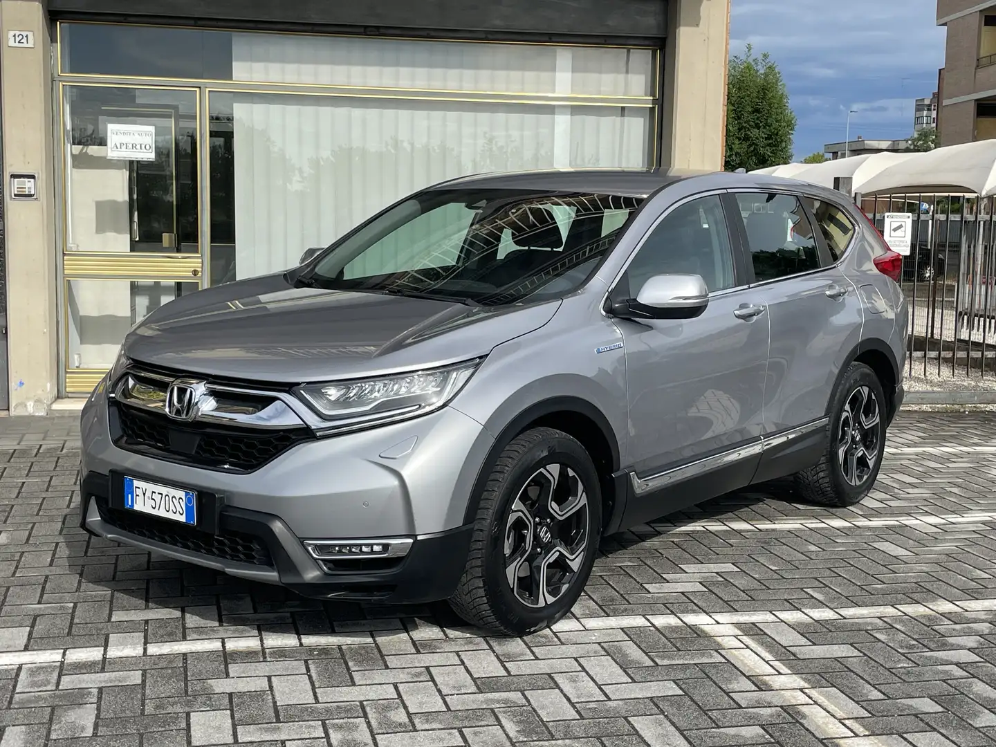 Honda CR-V CR-V V 2019 2.0 hev Elegance Navi ecvt Срібний - 1