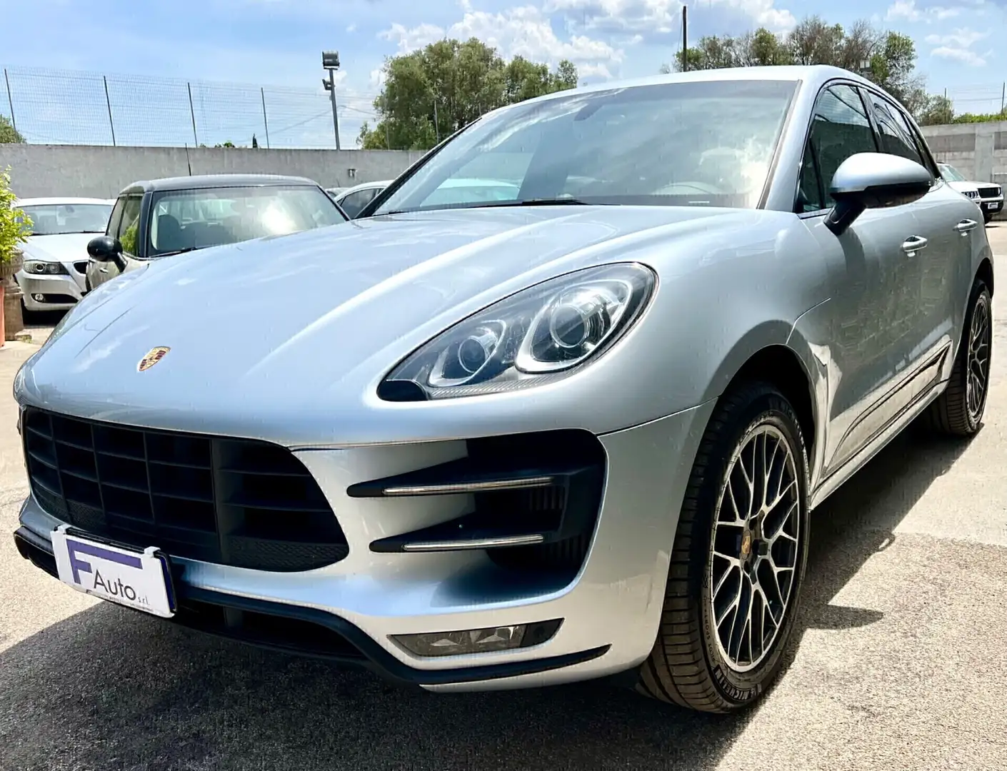 Porsche Macan 3.6 Turbo Grigio - 2