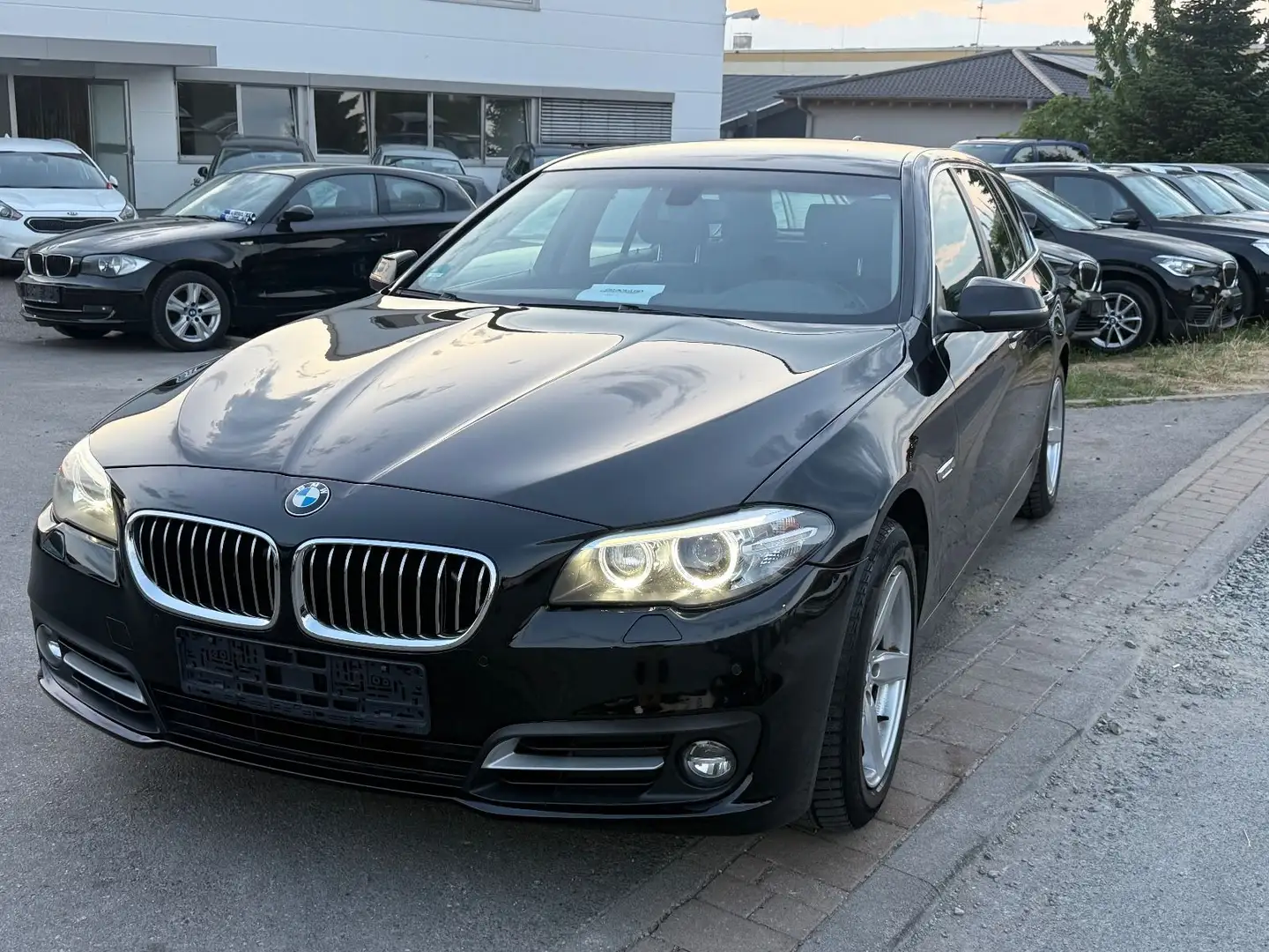 BMW 525 Baureihe 5 Touring 525*NEU*TÜV*NAVI* gepfleg Zwart - 2
