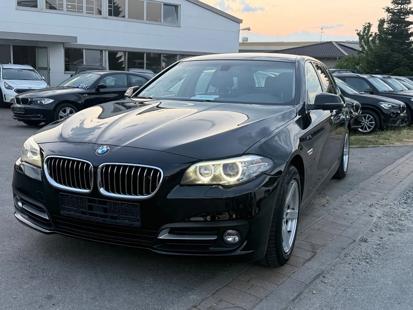 BMW 525 Baureihe 5 Touring 525*NEU*TÜV*NAVI* gepfleg Zwart - 1