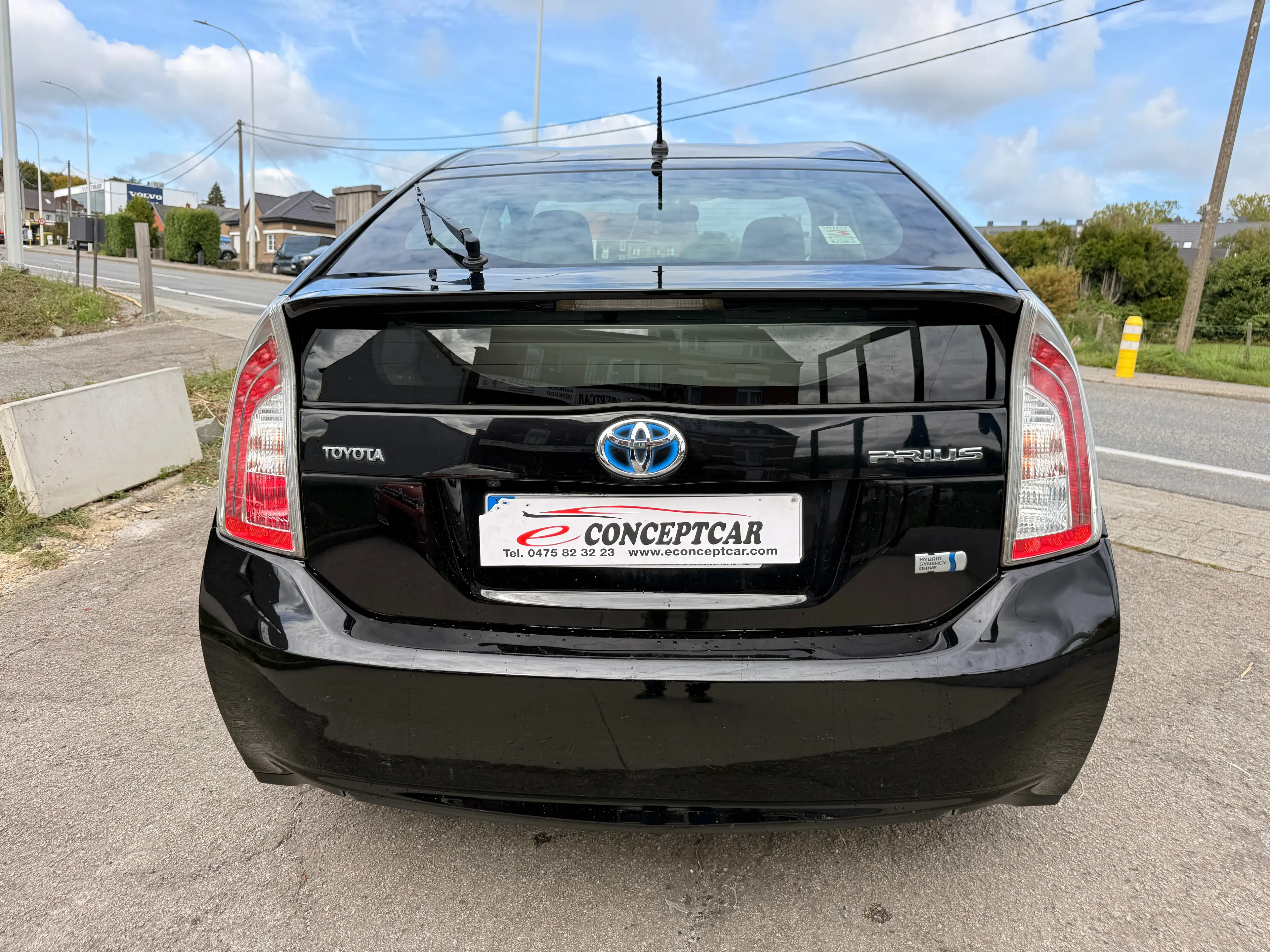 Toyota Prius Prius Hybrid 1.8i VVT-i Lounge CVT — photo 5
