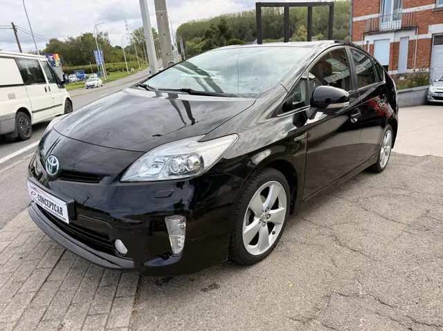 Toyota Prius Prius Hybrid 1.8i VVT-i Lounge CVT/ GARANTIE 12 M/
