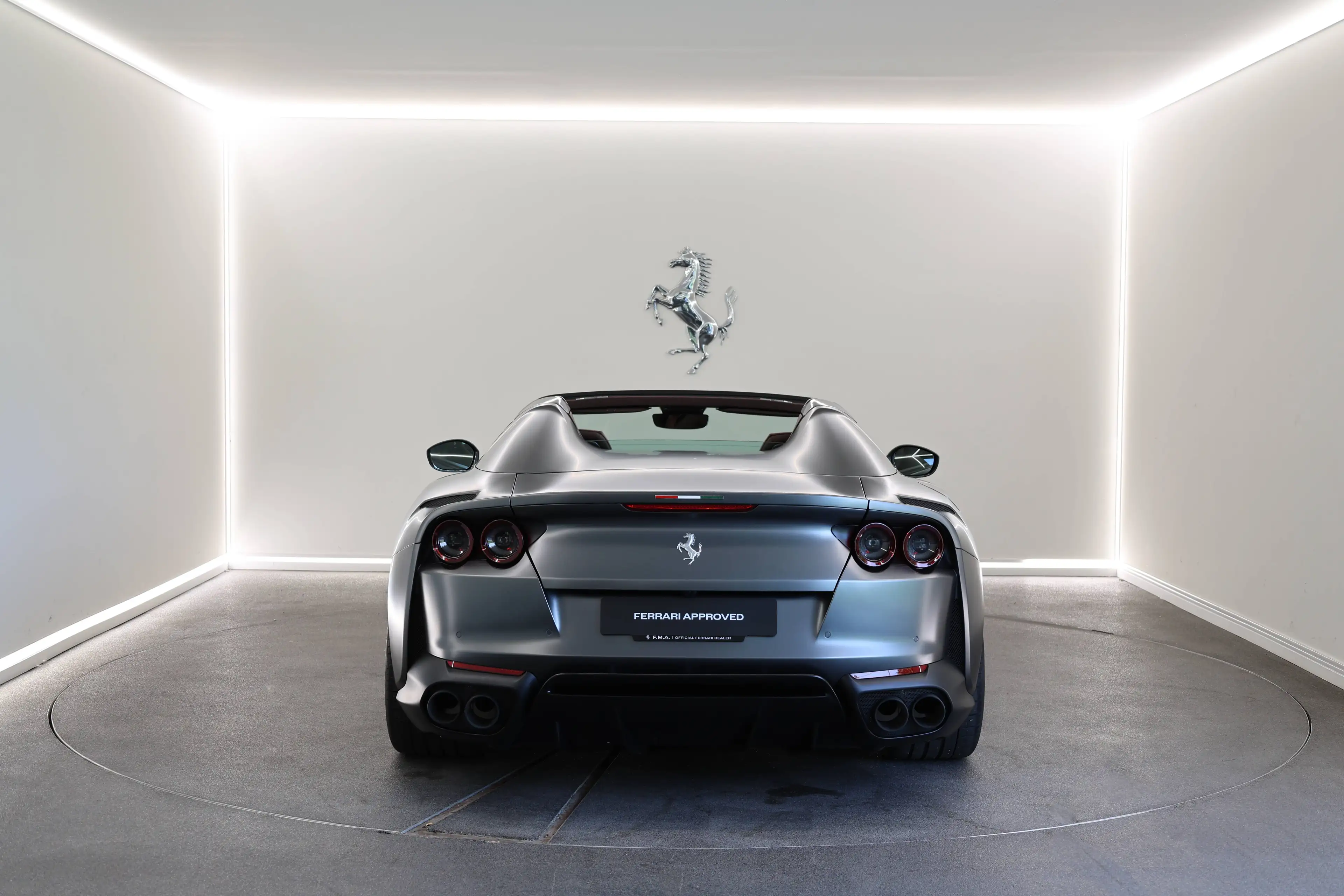 Ferrari 812 812 GTS / Grigio Silverstone / Stealth PPF — photo 5