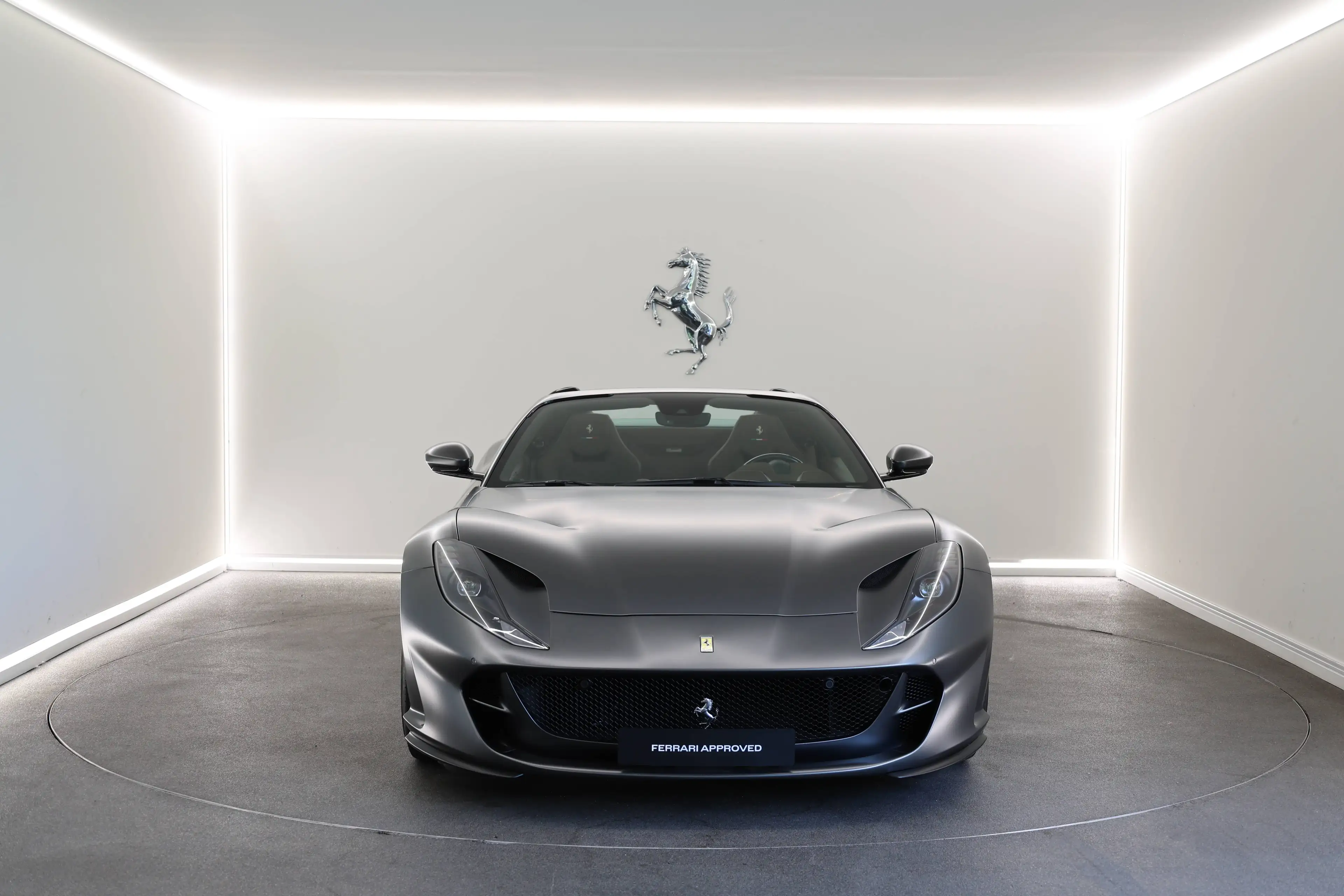 Ferrari 812 812 GTS / Grigio Silverstone / Stealth PPF — photo 9