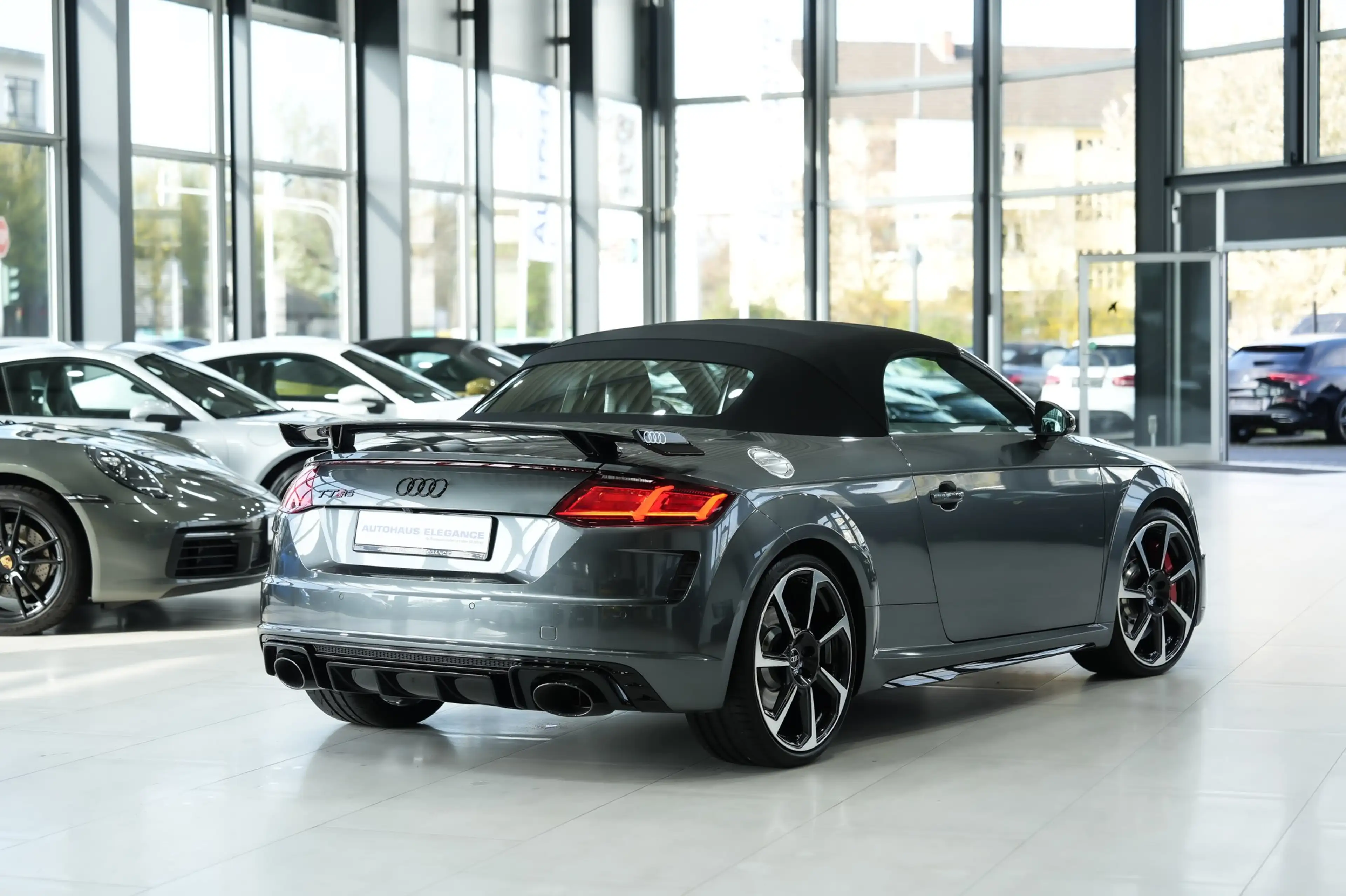 Audi TT RS quattro*RS-SPORTSITZE*RS-ABGAS*CARBON.INT* — photo 3
