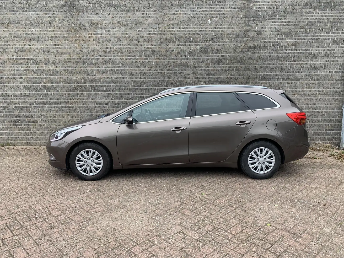 Kia Ceed SW / cee'd SW Sportswagon 1.6 GDI 135 PK BusinessLine | Navigati Bruin - 2